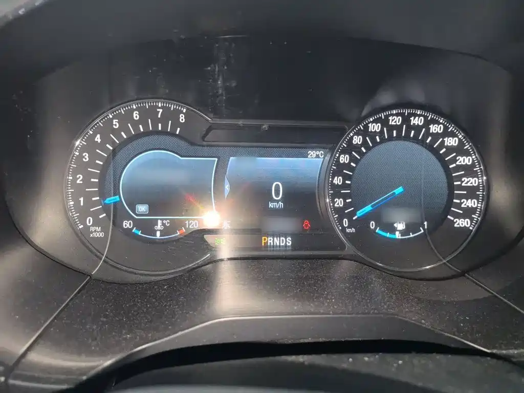 Фото 4 - Ford Edge