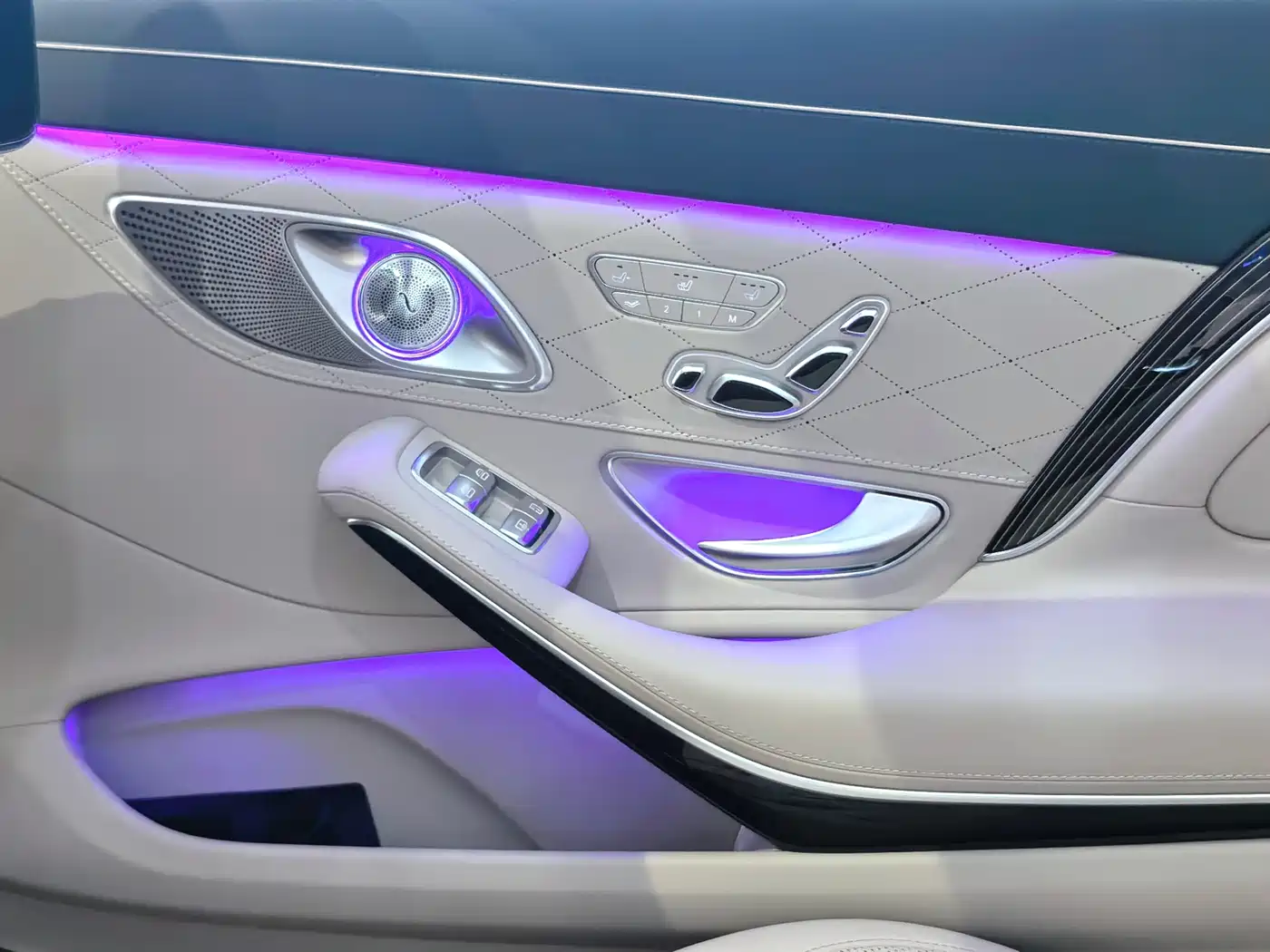Mercedes-Benz Maybach S-Class 2019 Facelift S 680 фото 14