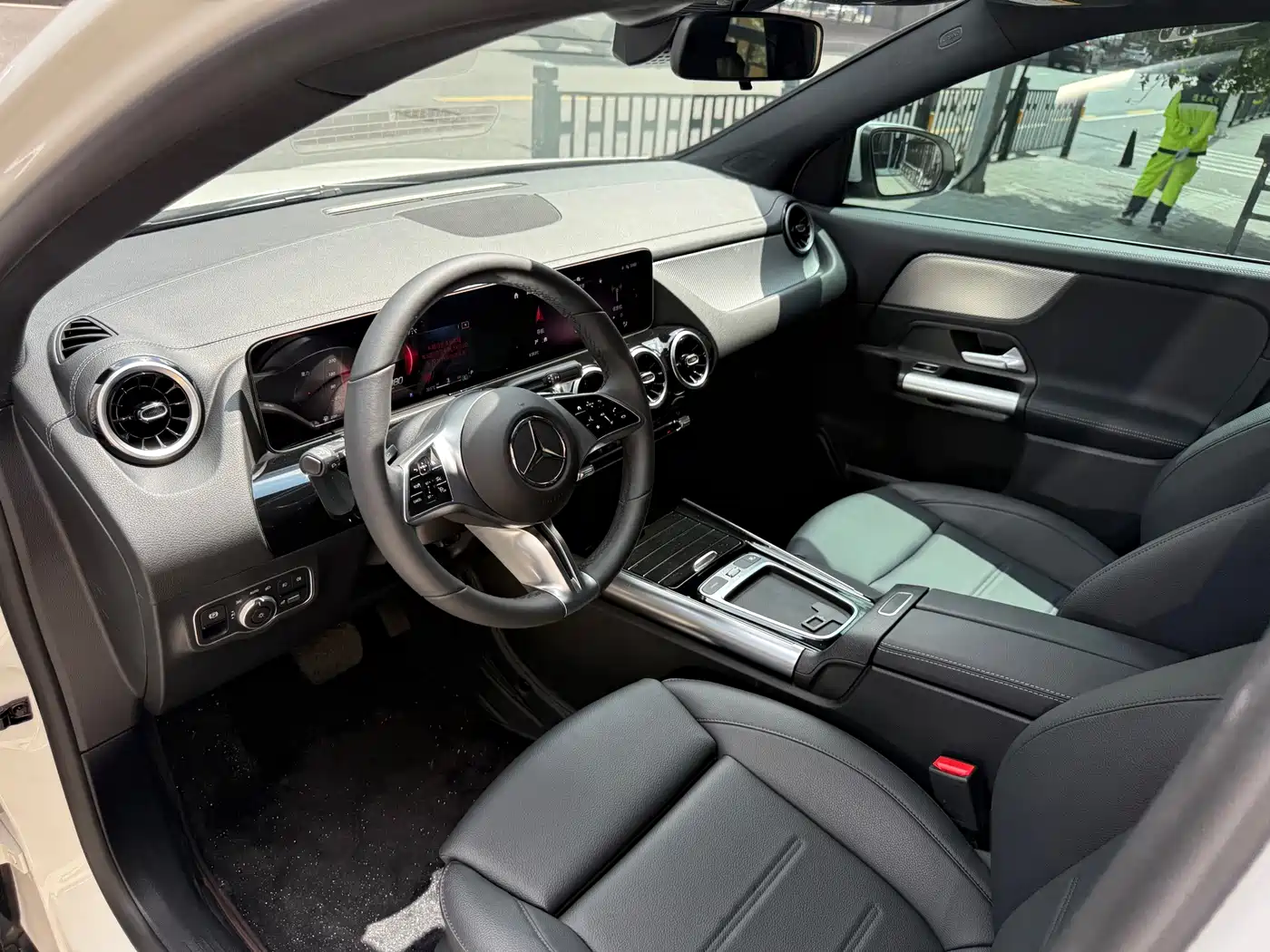 Фото 8 - Mercedes-Benz GLA