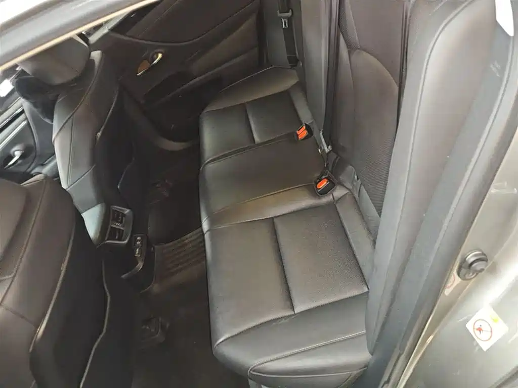 Lexus ES 2018 260 Excellence Edition China VI фото 17
