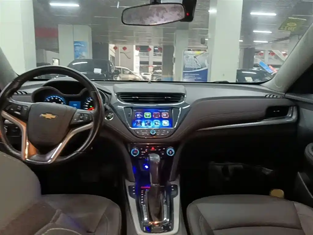 Chevrolet Malibu 2018 530T Automatic Luxury Edition фото 10