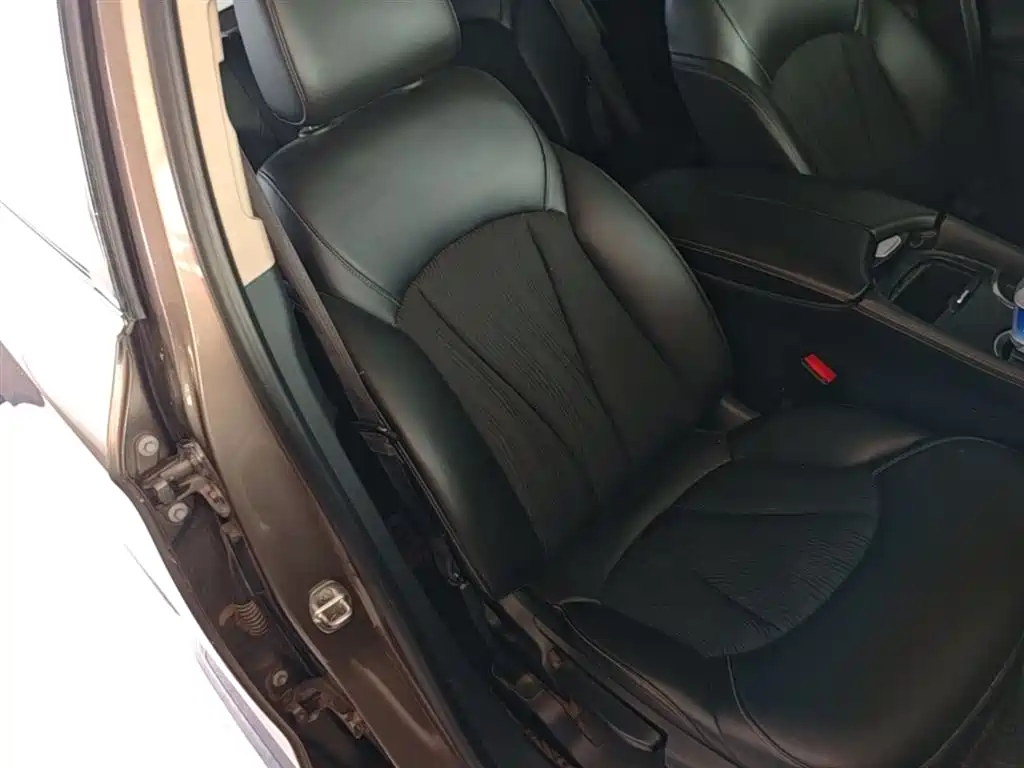 Buick Envision Plus 2017 20T FWD Premium фото 25
