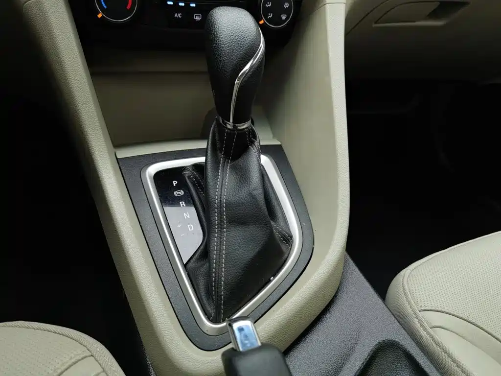Buick Excelle, миниатюра 13