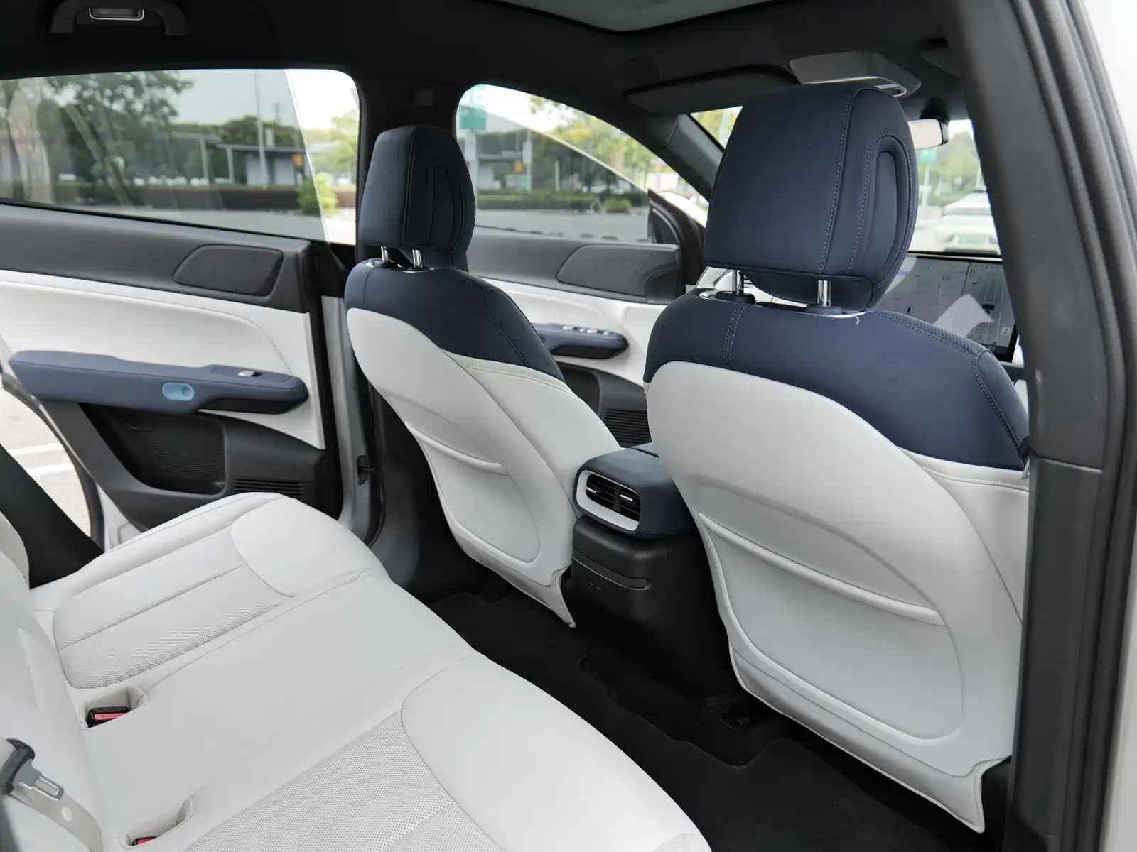 Photo 11 - XPeng G6