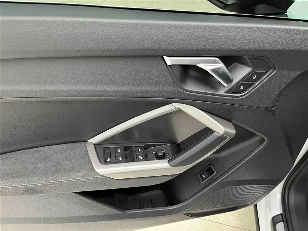 Audi Q3 2022 35 TFSI Fashion Dynamic фото 8