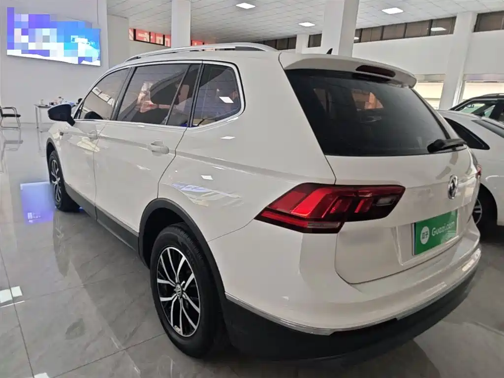 Volkswagen Tiguan L 2018 330TSI Automatic 2WD Luxury Edition фото 5