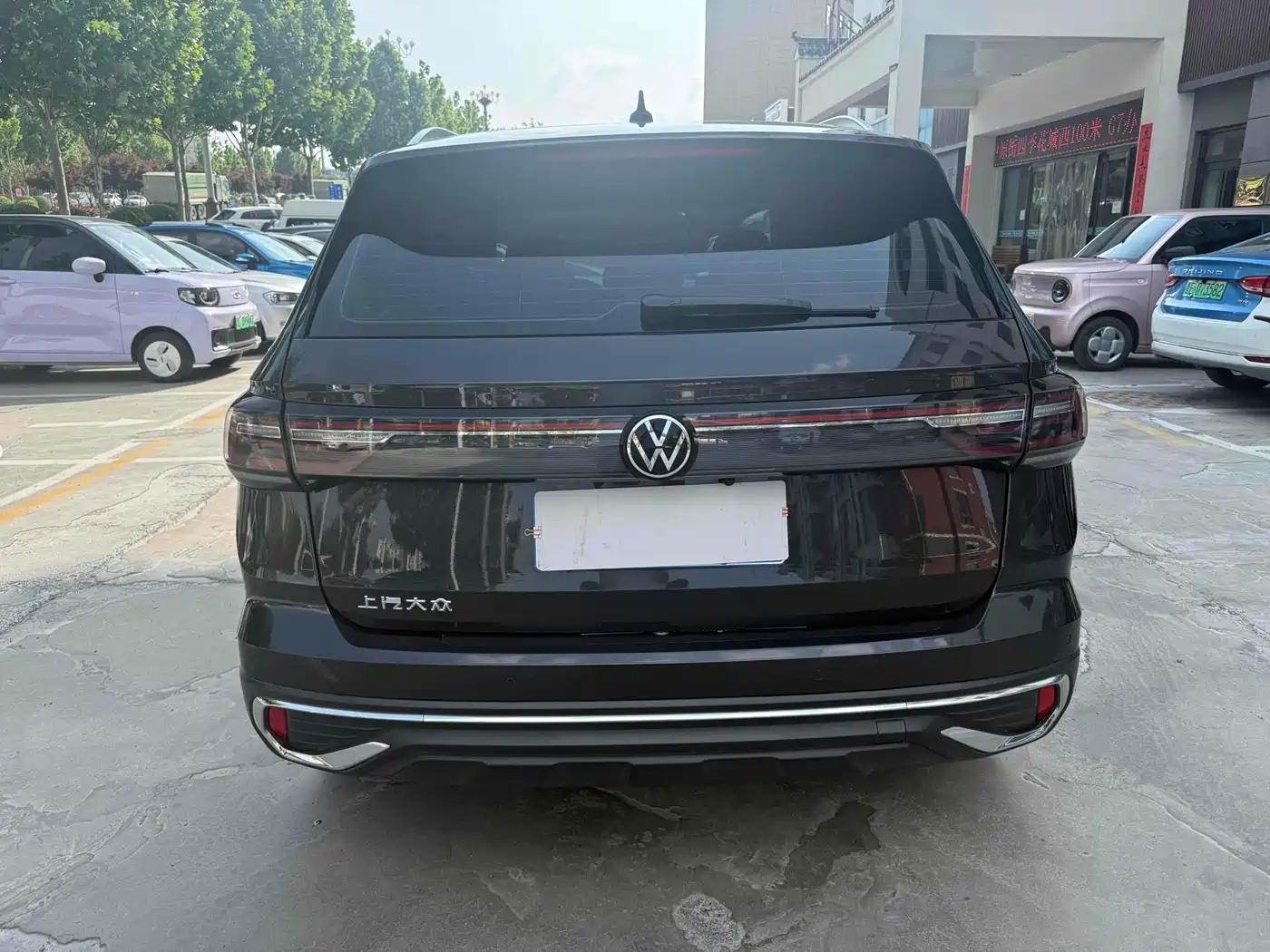 Volkswagen Tharu 2023 300TSI 2WD Bright Moon Edition фото 8