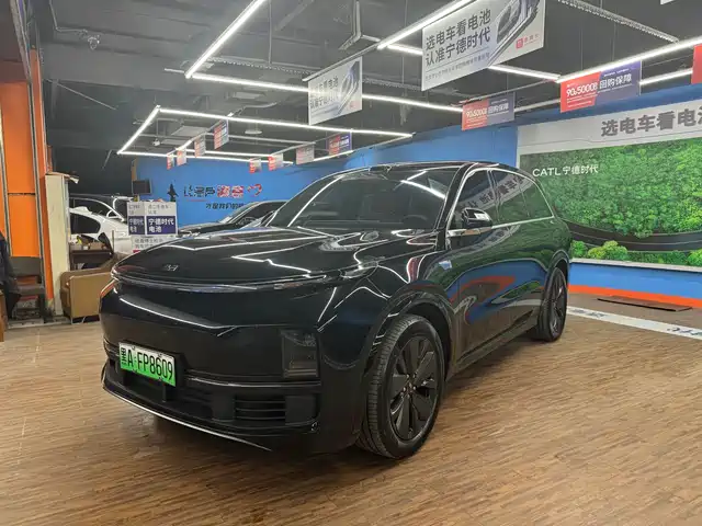 Li Auto Li L8 2025 Max Smart Renewal Edition