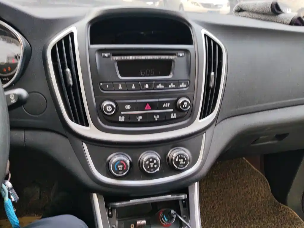 Фото 6 - Baojun 560