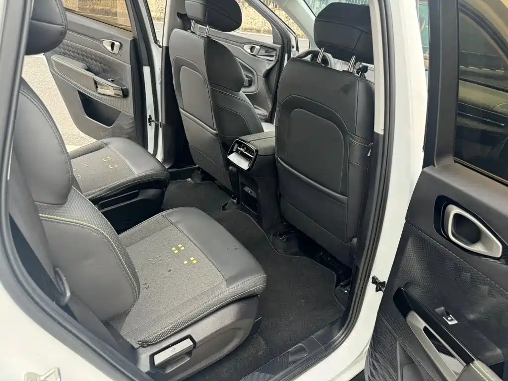 Baojun RM-5 2020 2019 1.5T CVT 24-hour Online Elite 6-seater
