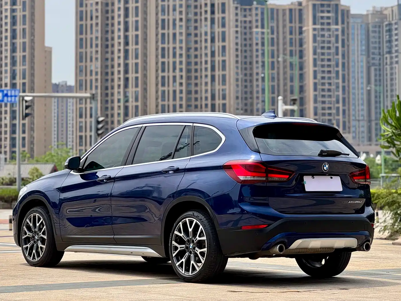 BMW X1 2020 xDrive25Li Premium Edition фото 11