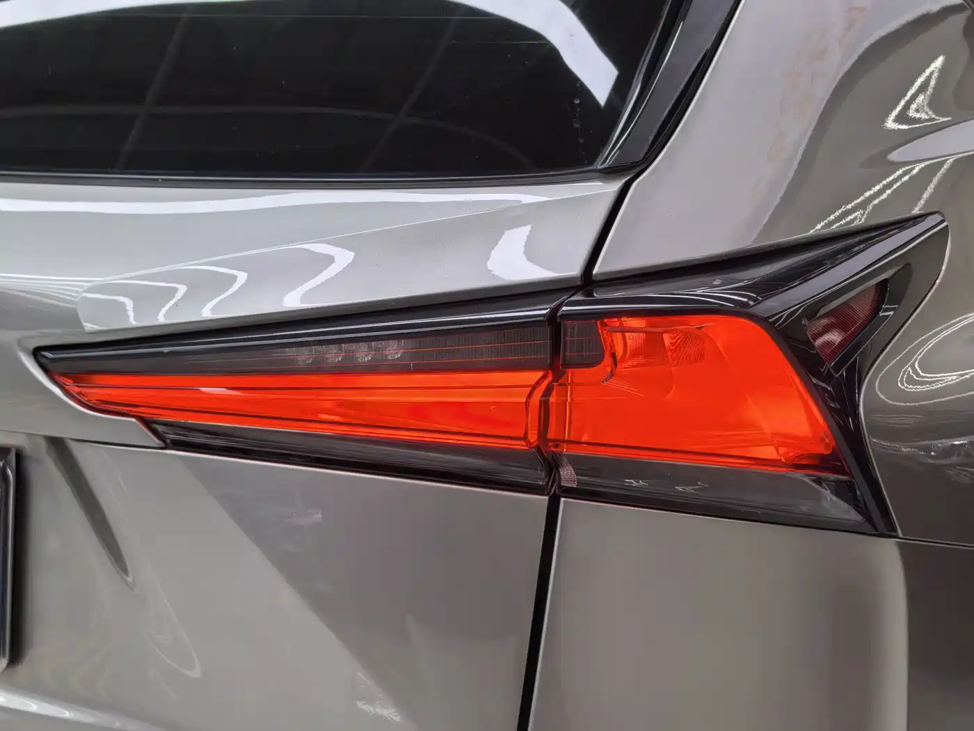 Lexus NX 2017 200 FWD Sharp Edition фото 31