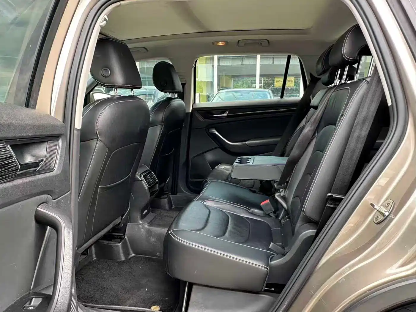 Škoda Kodiaq 2019 Facelift TSI330 7-Seater 2WD Luxury Premium Edition China VI фото 4
