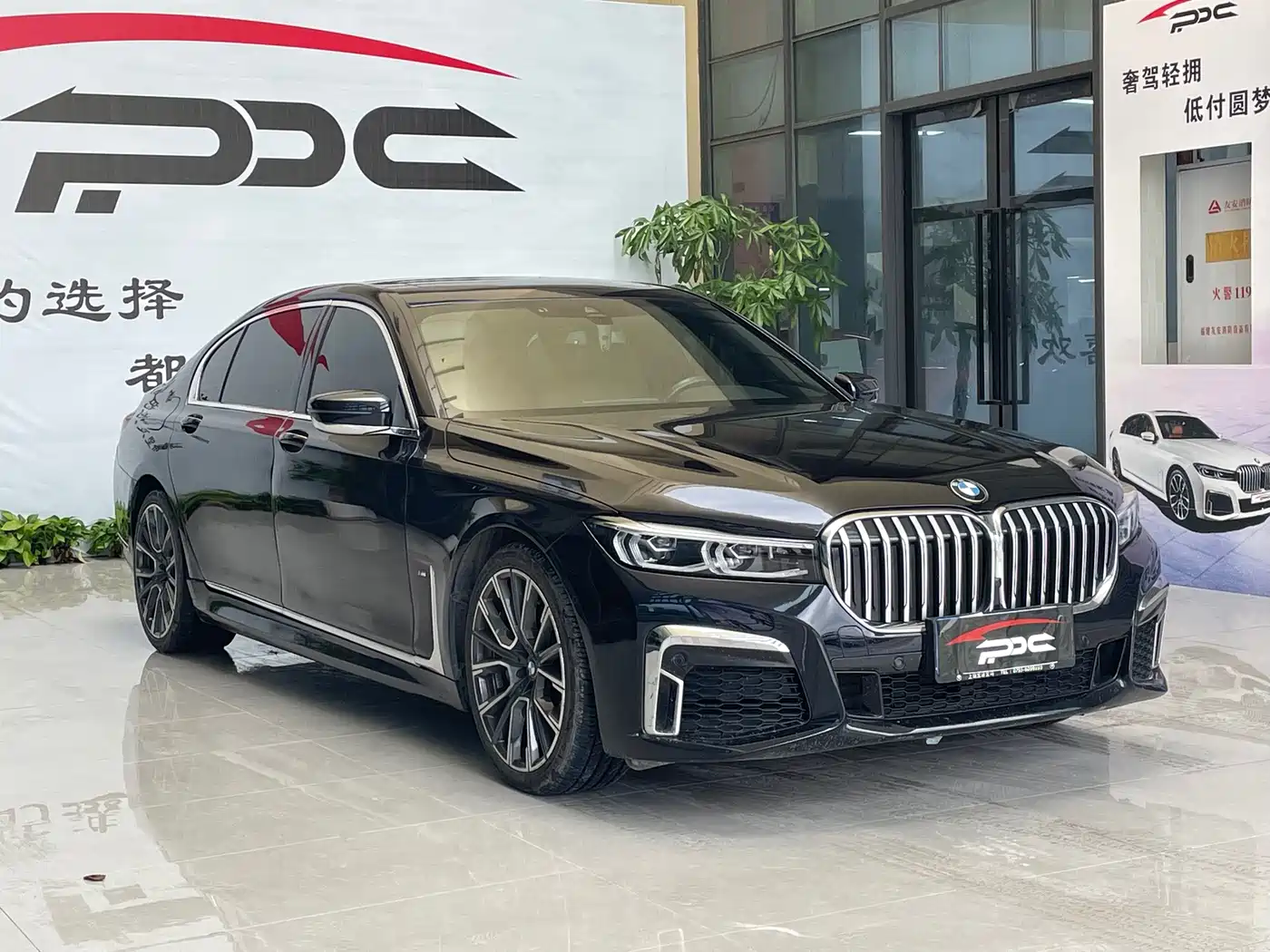 BMW 7 Series 2022 2021 Model 740Li Leading M Sport Package