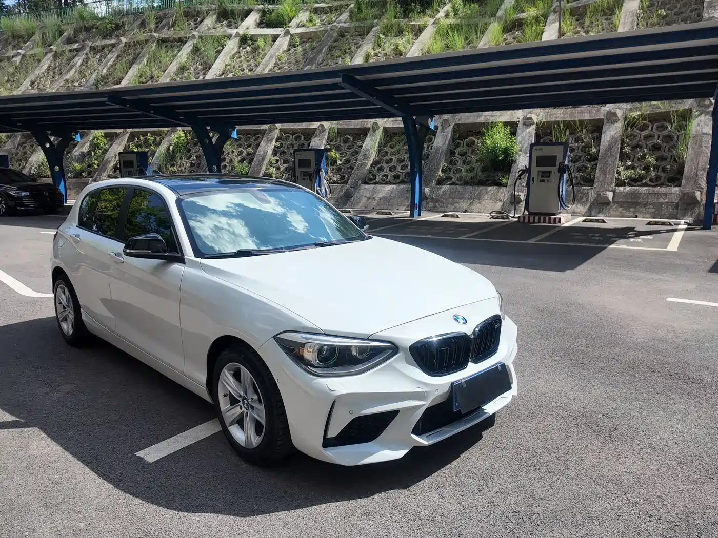 BMW 1 Series (Import) 2013 Facelift 118i Sport Model фото 22
