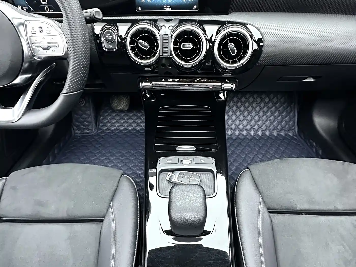 Mercedes-Benz A-Class 2019 A 180 L Sport Sedan фото 10