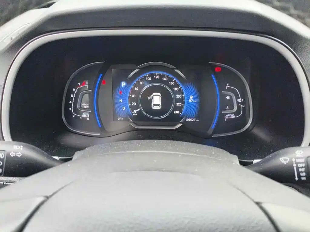 Фото 4 - Hyundai Tucson