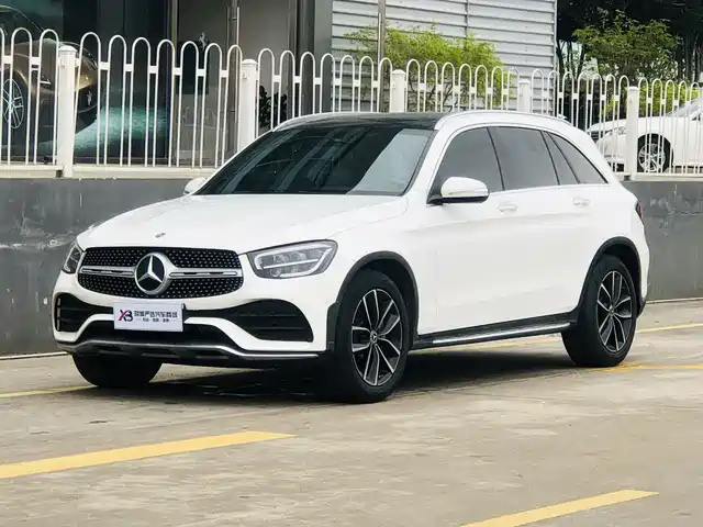 MERCEDES-BENZ GLC