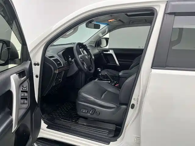Toyota Prado 2018 3.5L Automatic TX-L Rear-mounted Spare Tire фото 14