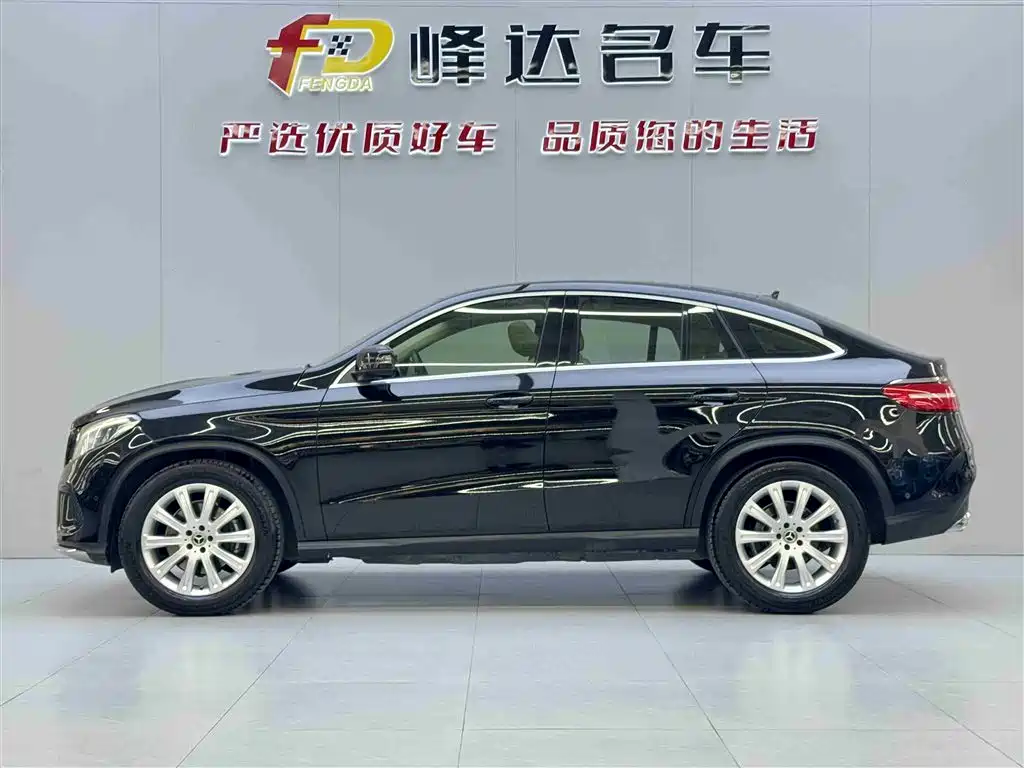 Mercedes-Benz GLE Coupe 2018 GLE 320 4MATIC Coupe SUV фото 4
