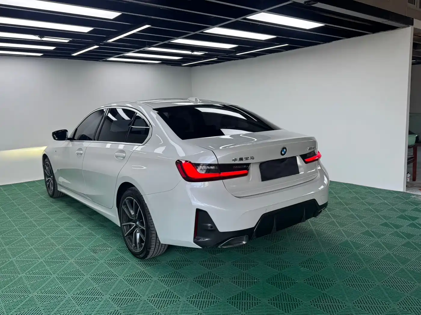 BMW 3 Series 2023 320Li M Sport Package фото 4