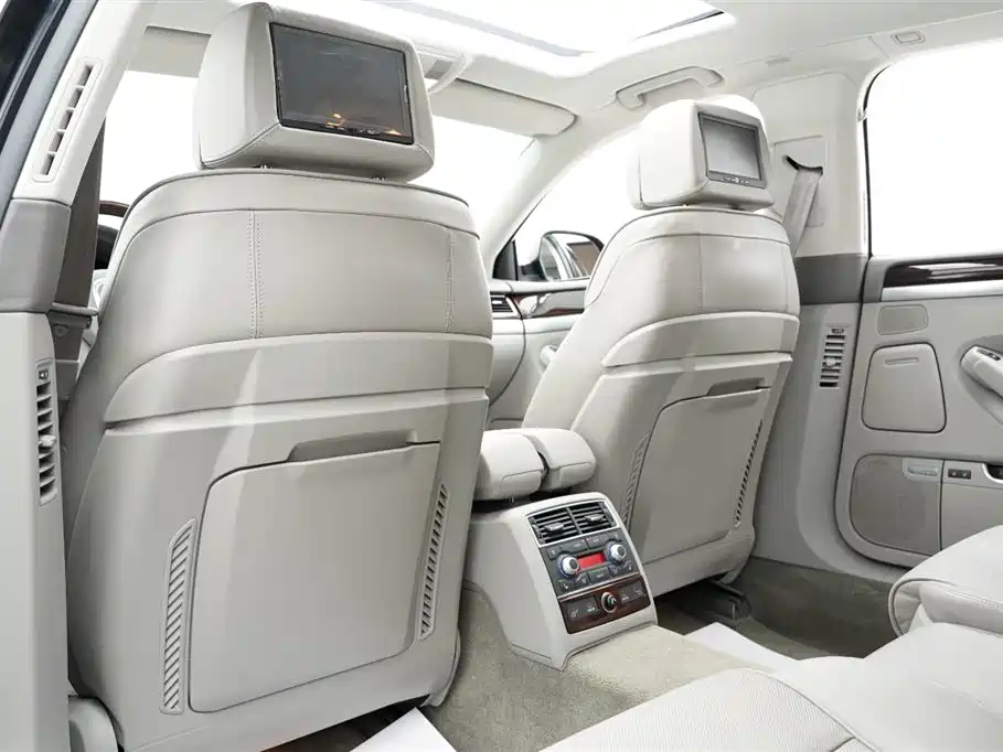 Audi A8 2009 Audi A8L 4.2 FSI quattro Premium фото 21