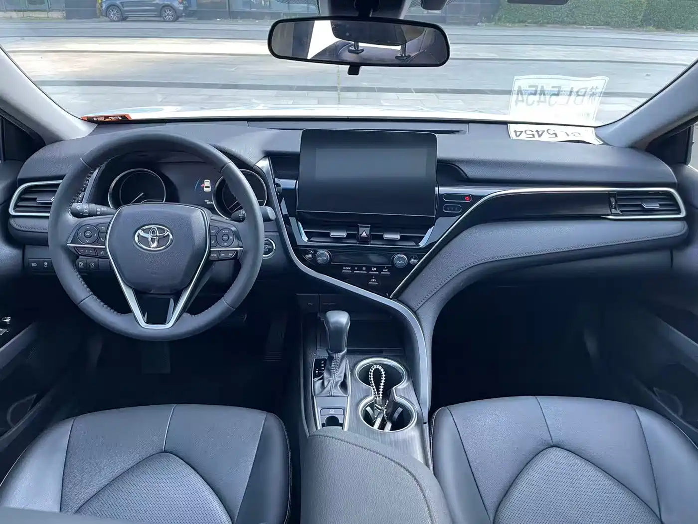 Toyota Camry 2021 2.0G Luxury Edition фото 11