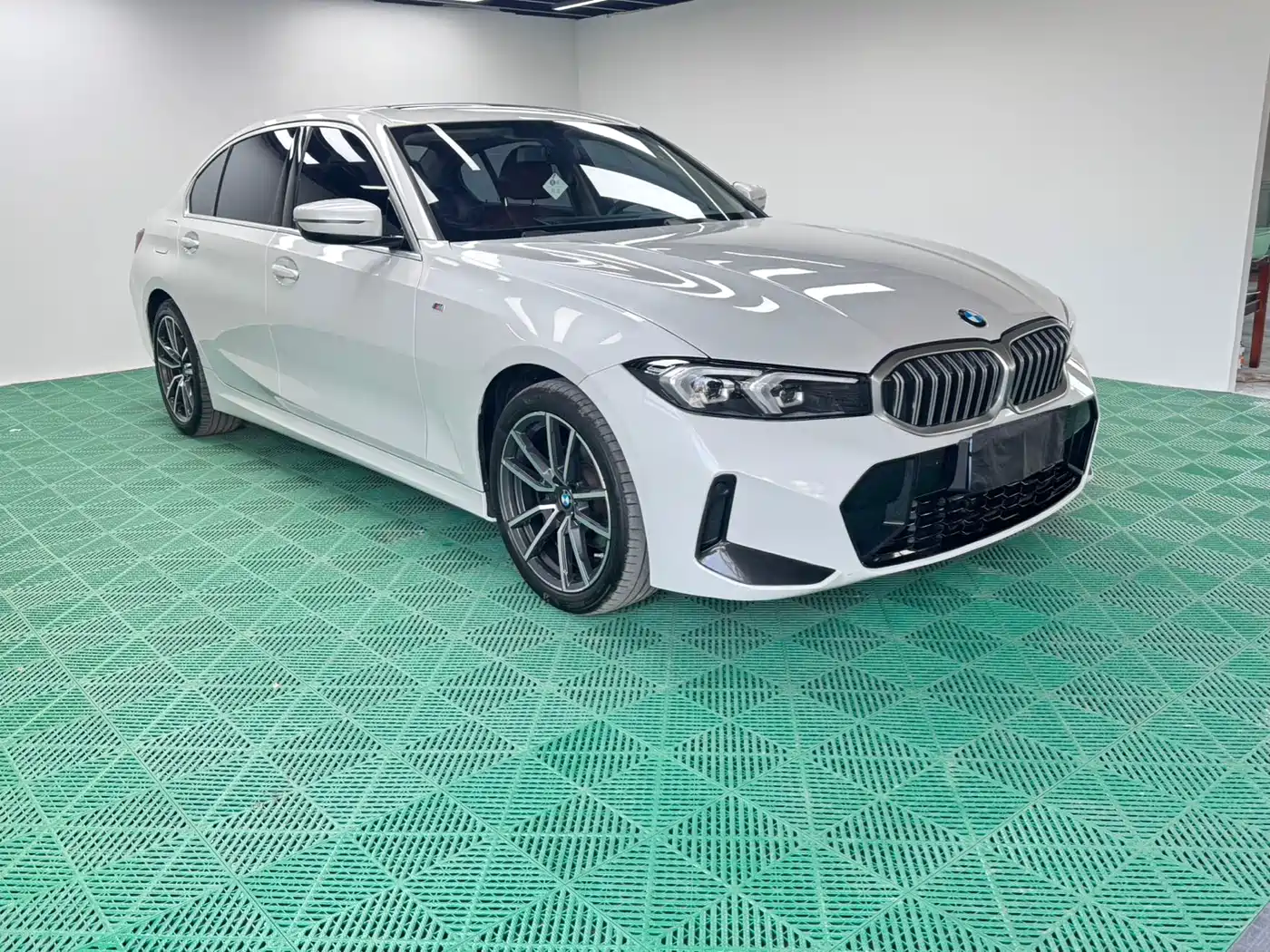 BMW 3 Series 2023 320Li M Sport Package фото 3