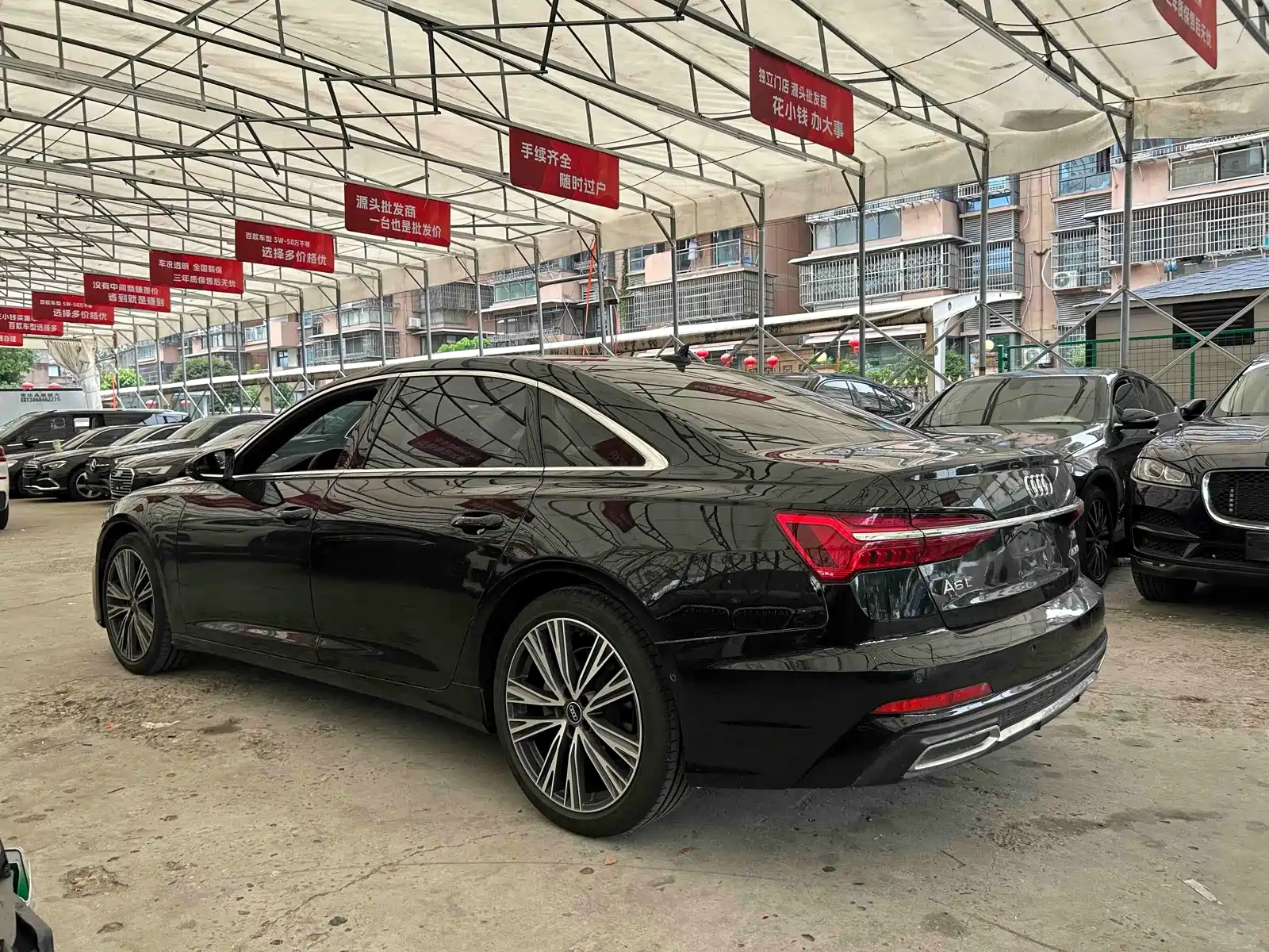 Фото 7 - Audi A6L