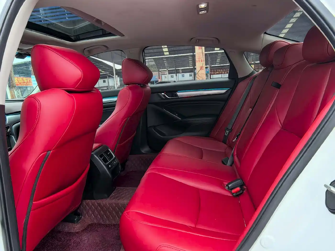 Фото 5 - Honda Accord