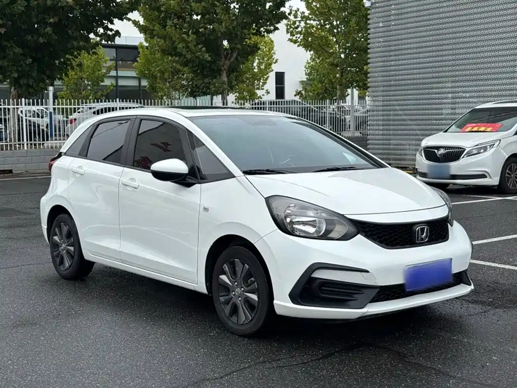 Honda Fit 2023 2022 1.5L CVT Trend Sunroof Edition