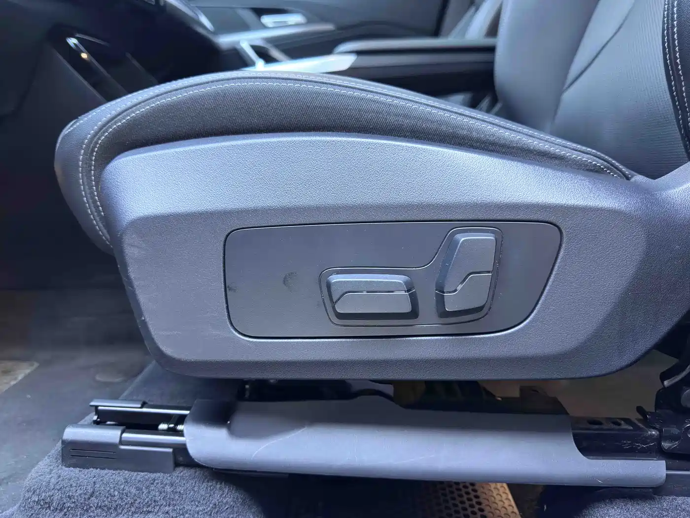 BMW X1 2023 sDrive20Li X Design Package фото 17