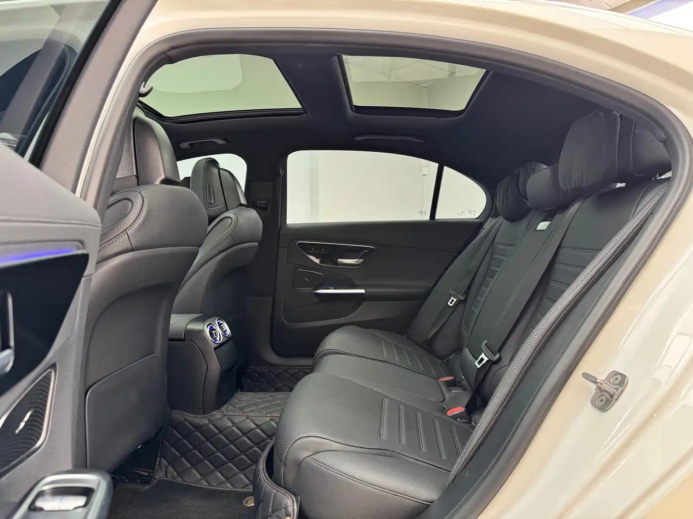 Mercedes-Benz C-Class 2024 C 260 L Sport фото 8