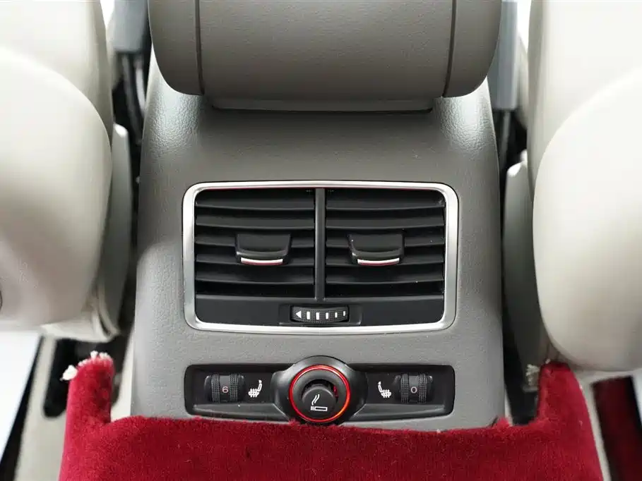 Audi A6L 2011 3.0 TFSI quattro Luxury фото 19