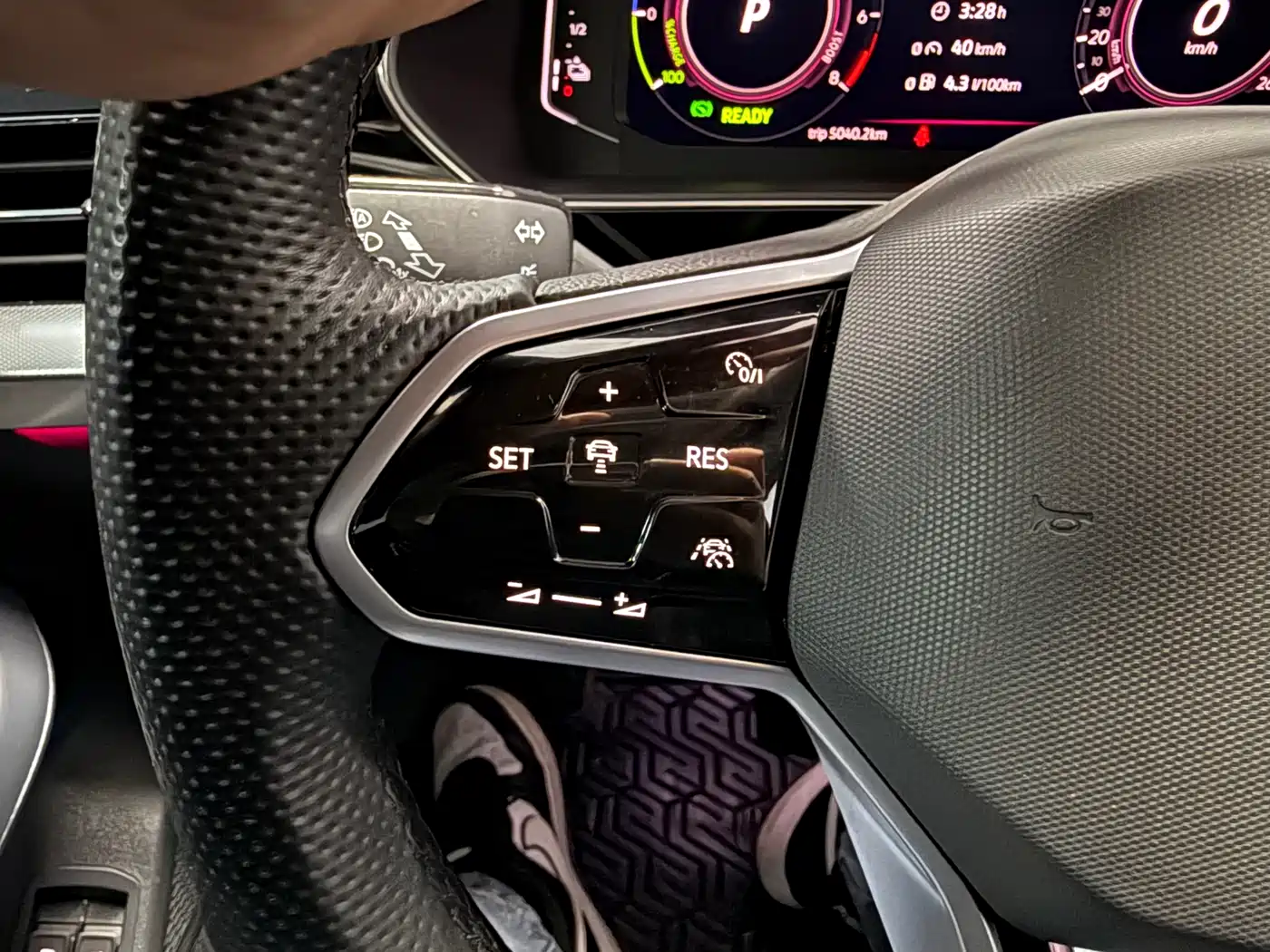 VOLKSWAGEN PASSAT NEW ENERGY