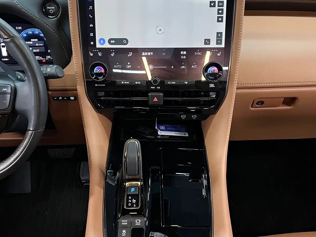 Toyota Vellfire 2024 Crown Hybrid 2.5L Executive Premium Edition фото 18