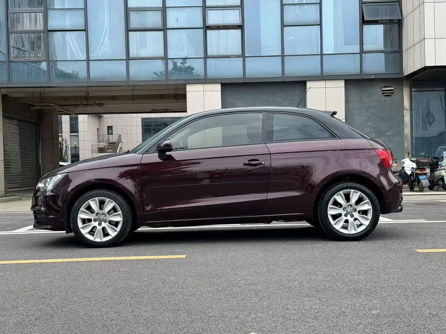 Фото 3 - Audi A1