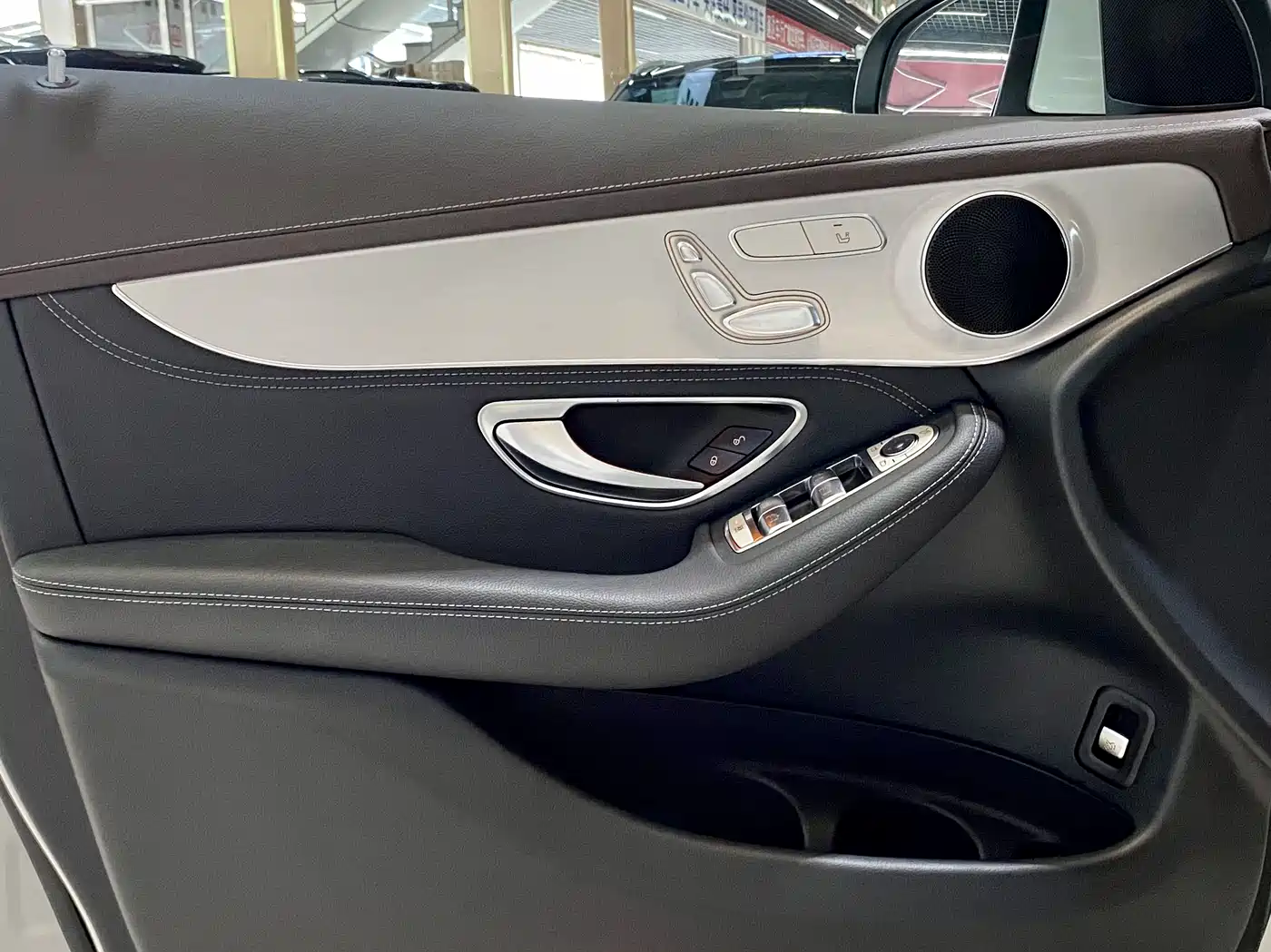 Mercedes-Benz GLC 2021 GLC 260 L 4MATIC Sporty фото 10