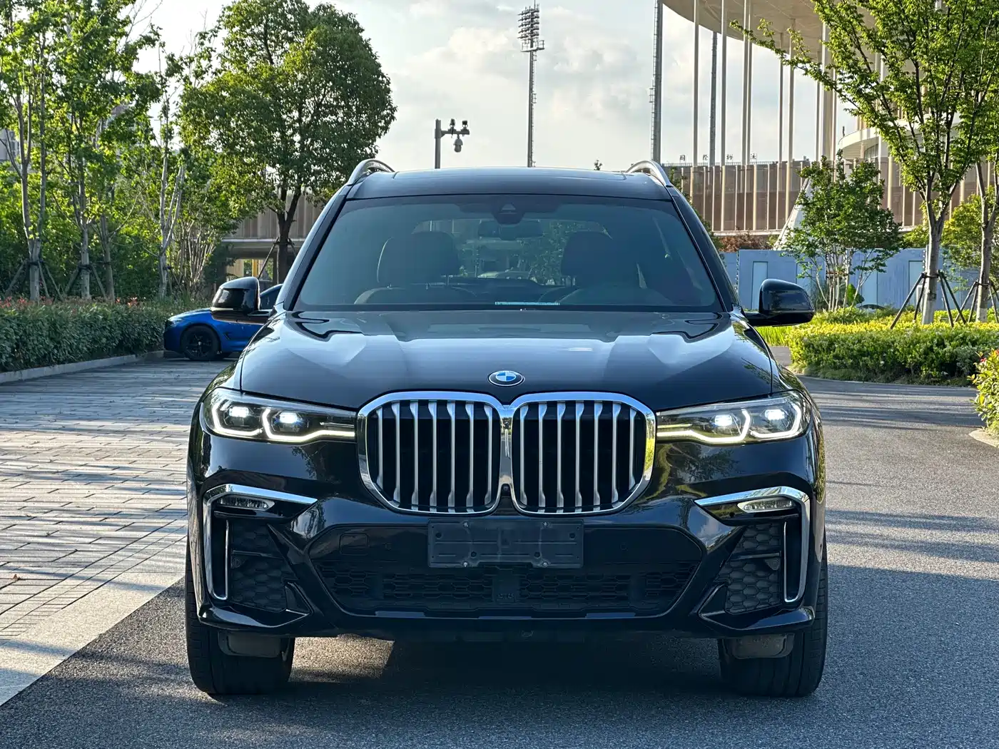 BMW X7 2021 Facelift xDrive40i Premium M Sport Package фото 2