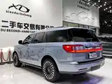 Фото 15 - Lincoln Navigator