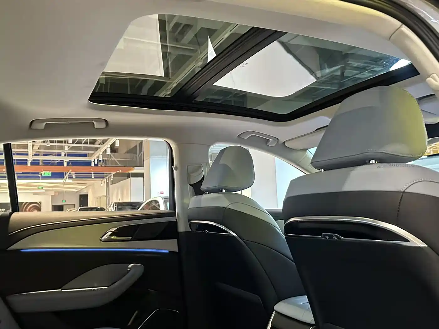 Hongqi H5 PHEV 2025 170 Super Hybrid Edition фото 6