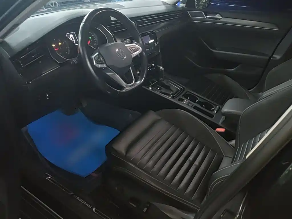 Volkswagen Magotan 2020 330TSI DSG Leading фото 16