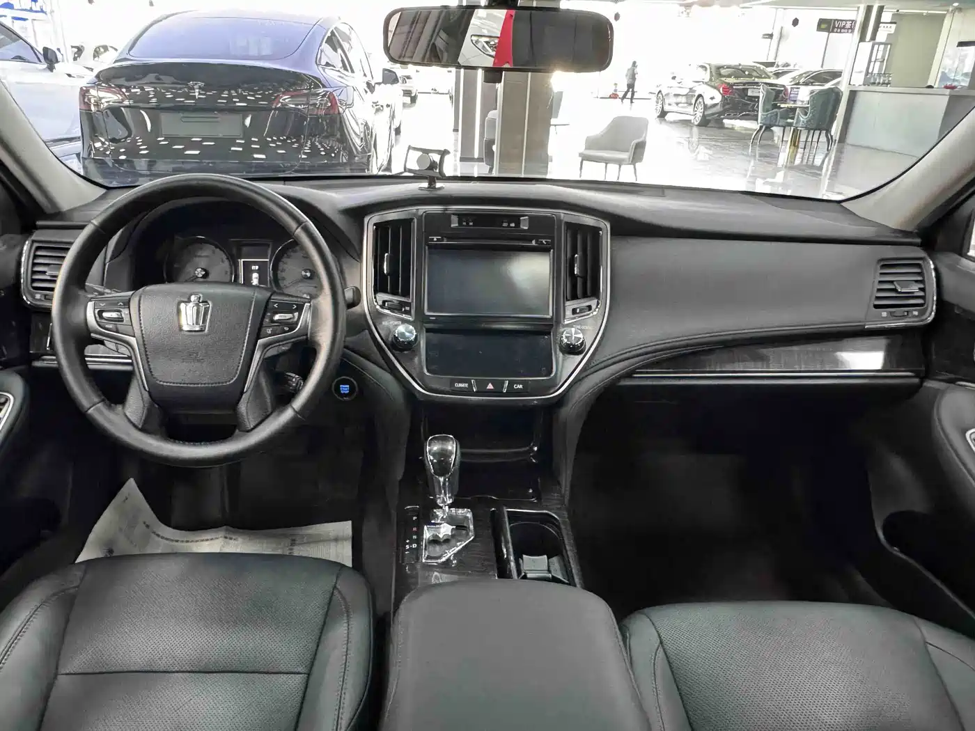 Toyota Crown 2015 2.0T Fashion фото 9