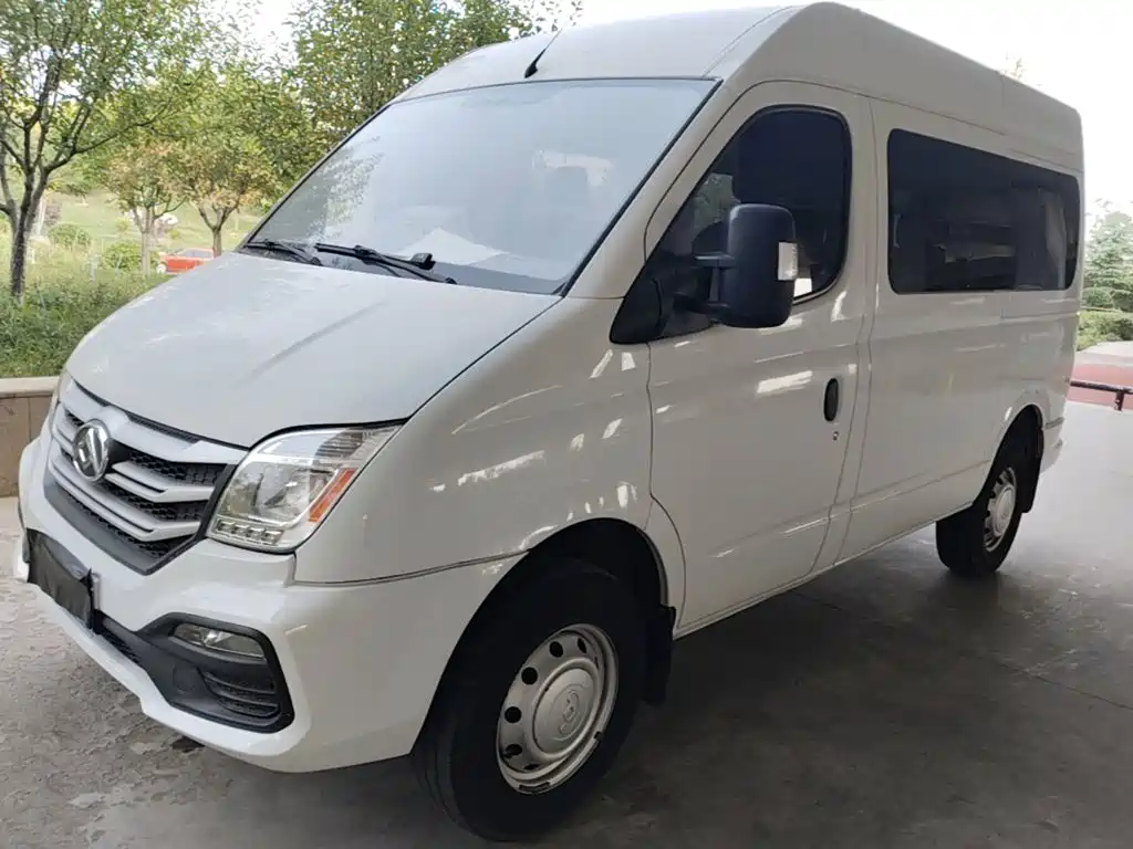 Maxus Xintu V80 2019 2018 2.5T 6MT Aoyun Short Wheelbase Medium Roof 5-6-seater