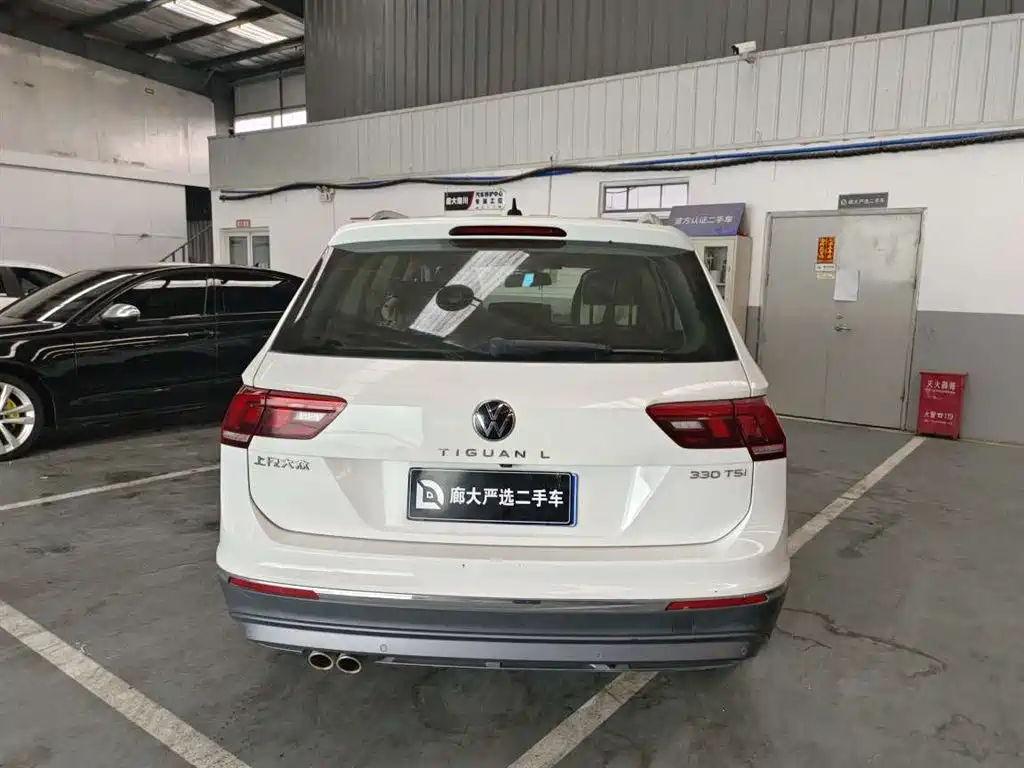 Volkswagen Tiguan L 2021 330TSI Automatic 2WD Smart фото 8