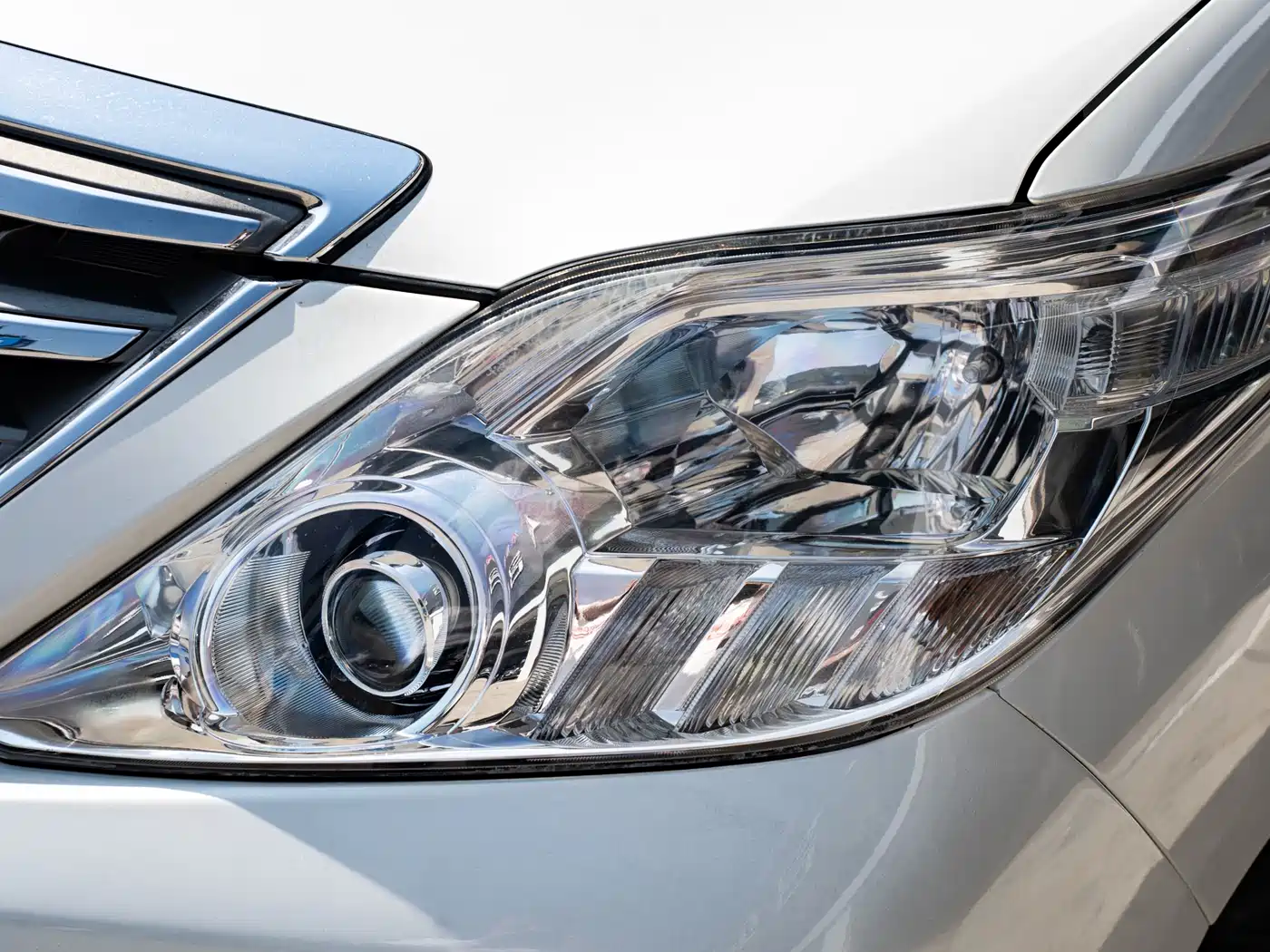 Toyota Alphard 2012 3.5L Premium Edition фото 6
