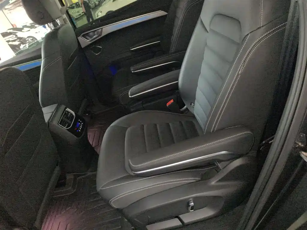 Volkswagen Talagon 2023 Facelift 380TSI 4WD Luxury Premium Pro Edition 6-Seater фото 17