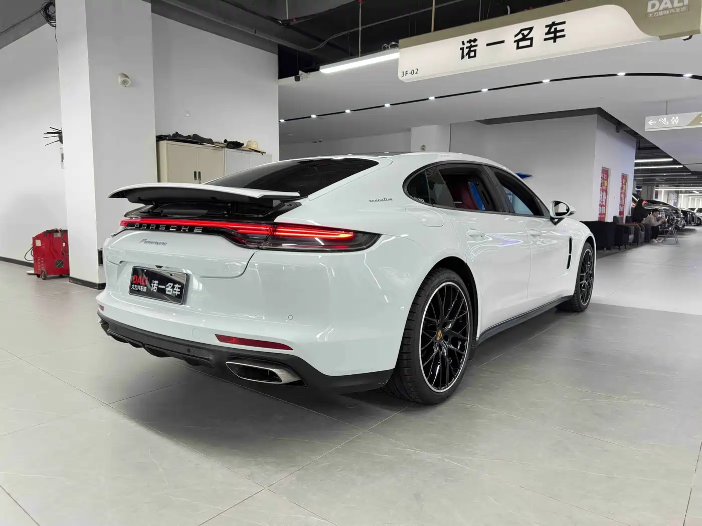 Porsche Panamera 2023 Panamera Executive Long Wheelbase 2.9T фото 5