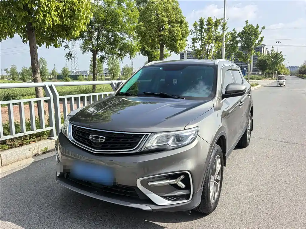 Фото 23 - Geely Boyue