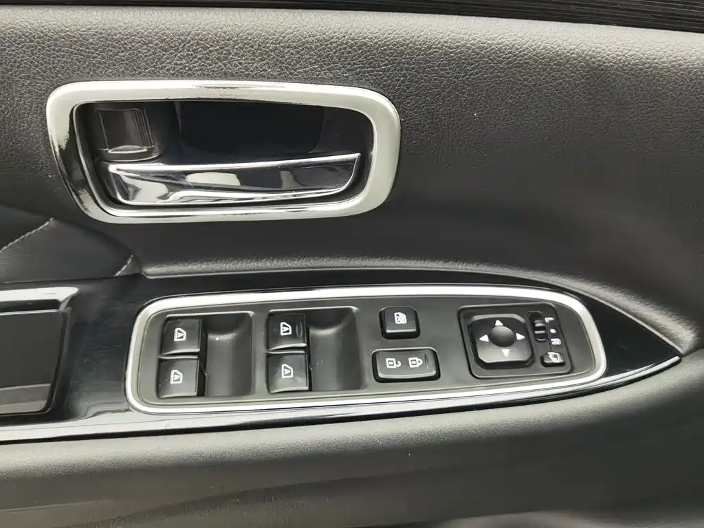 Mitsubishi Outlander, миниатюра 9